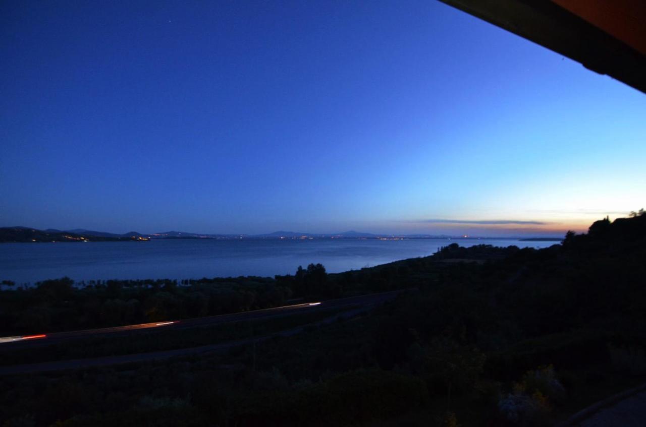 B&B Torre Del Lago Trasimeno Passignano sul Trasimeno Extérieur photo