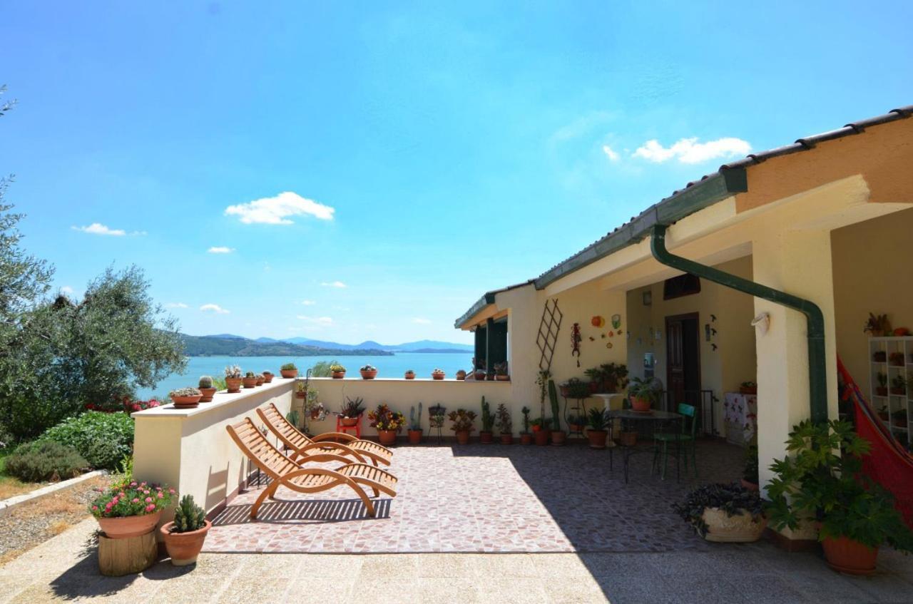 B&B Torre Del Lago Trasimeno Passignano sul Trasimeno Extérieur photo